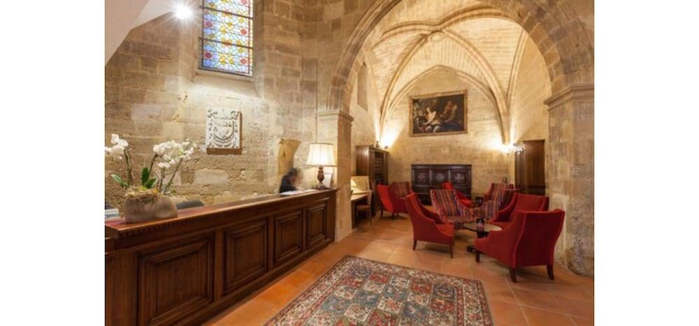 Des Augustins Hotel 3*