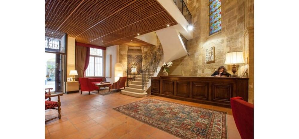 Des Augustins Hotel 3*
